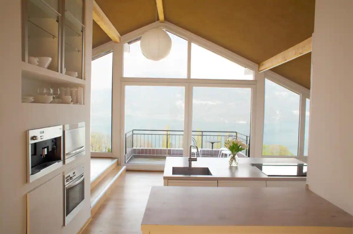 Lakeview Gem Krattigen Exteriör bild